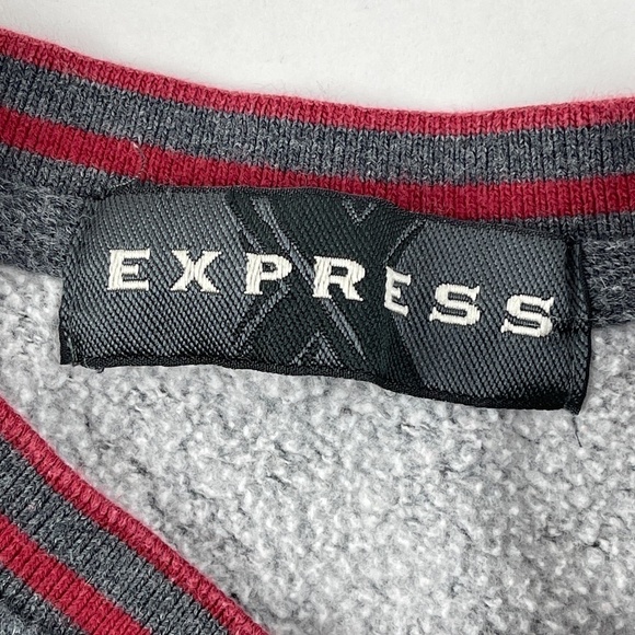 Express Sweatshirt Womens Medium 12/14 Gray Red Long Sleeve Vneck - Picture 3 of 9